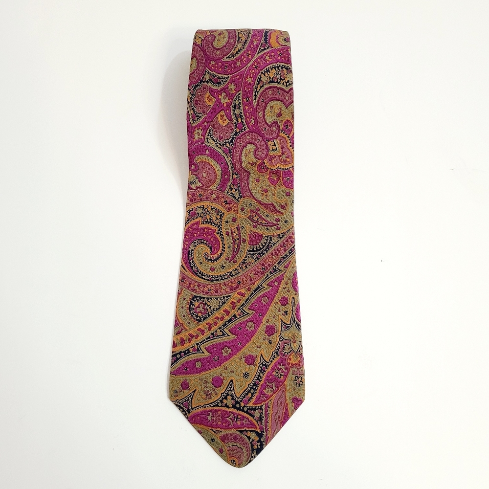 NINA RICCI PARIS Made in France Vintage Silk Paisley Magenta & Khaki Colour Tie
